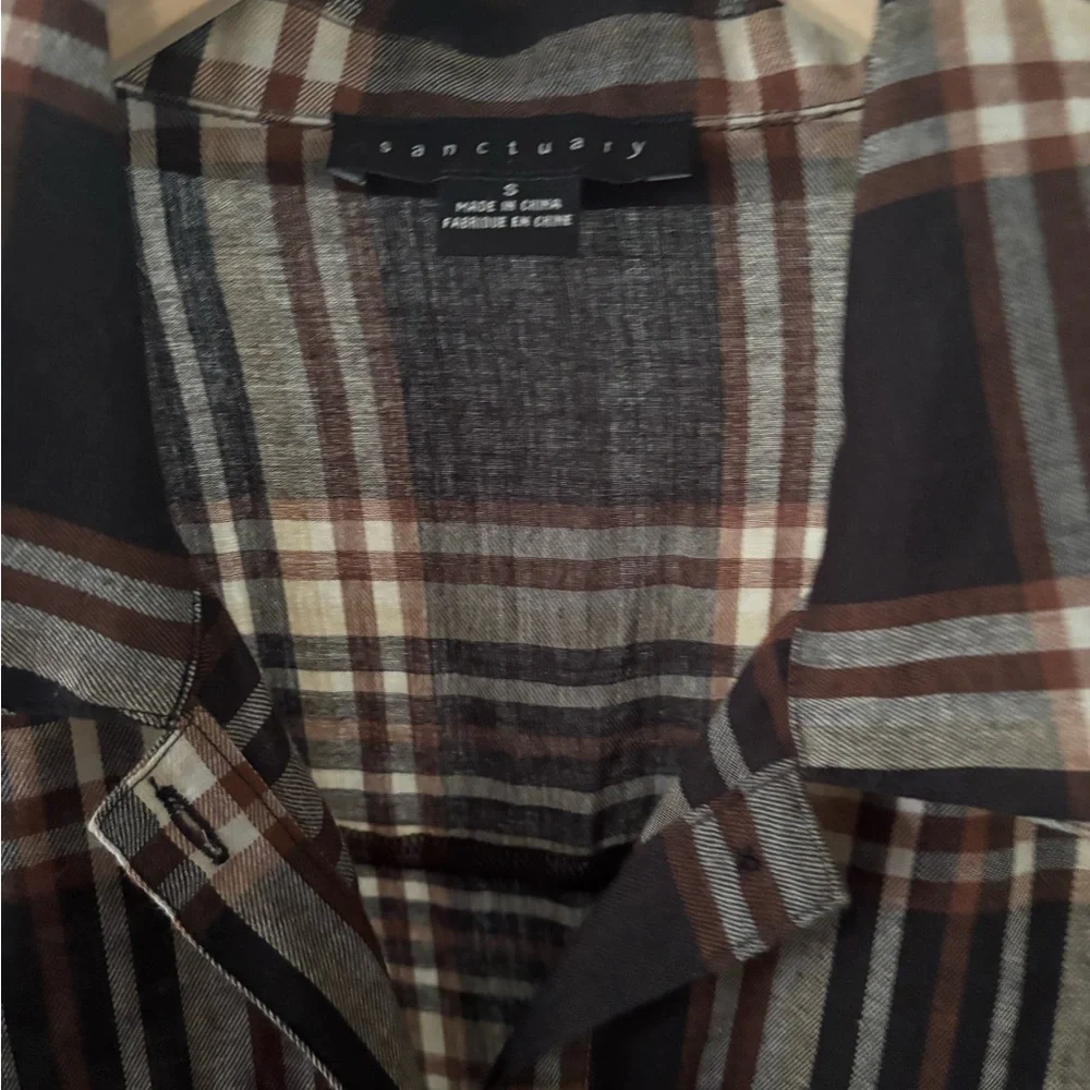 Sanctuary plaid Lightweight Button Down Top NWOT - Picture 2 of 3